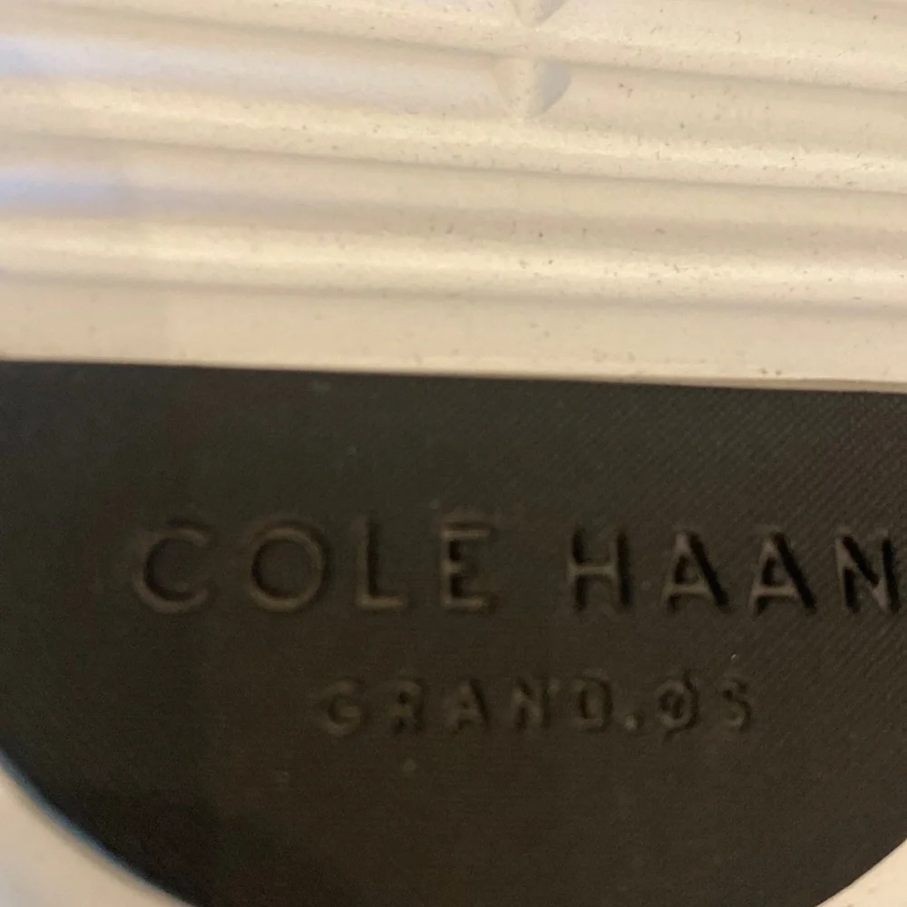 Cole Haan good box